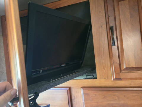 2007 Coachmen RV Pathfinder 384TS