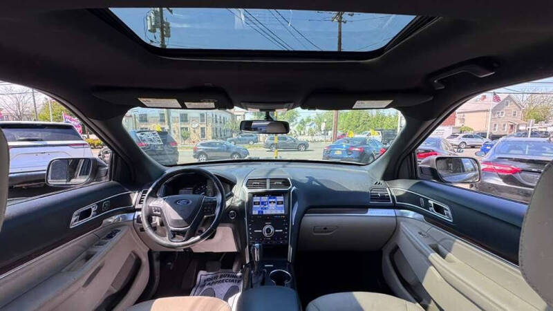 2019 Ford Explorer Limited