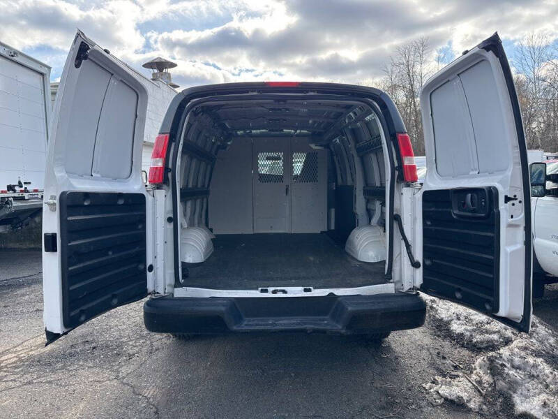 2017 Chevrolet Express 2500