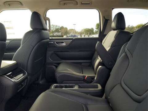 2025 Infiniti QX80 Pure