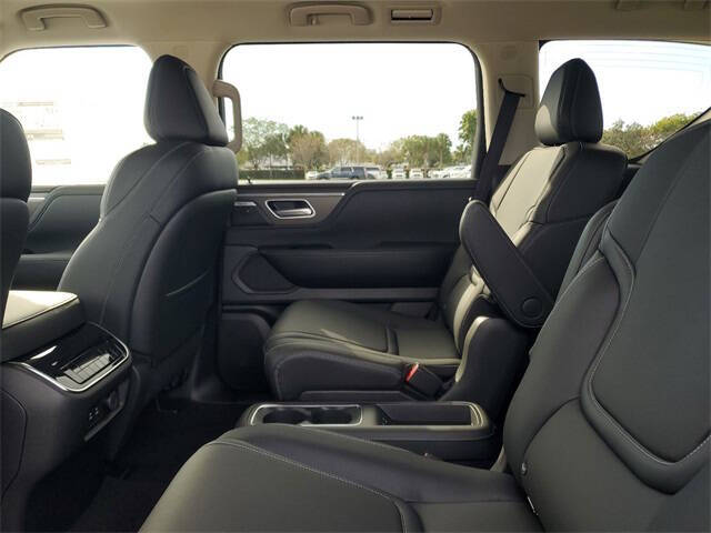 2025 Infiniti QX80 Pure