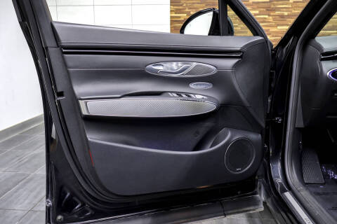 2022 Genesis GV70 2.5T Standard