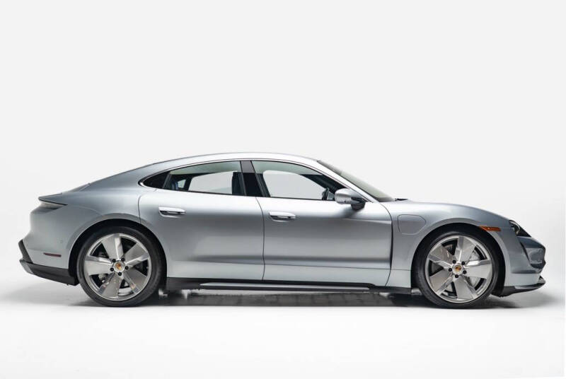 2020 Porsche Taycan Turbo