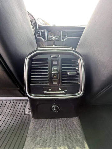 2016 Porsche Macan S