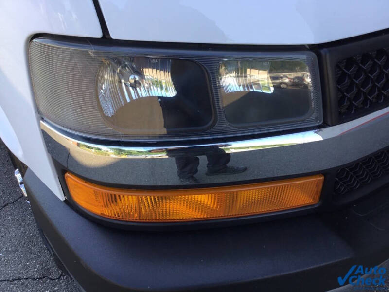 2022 Chevrolet Express 2500