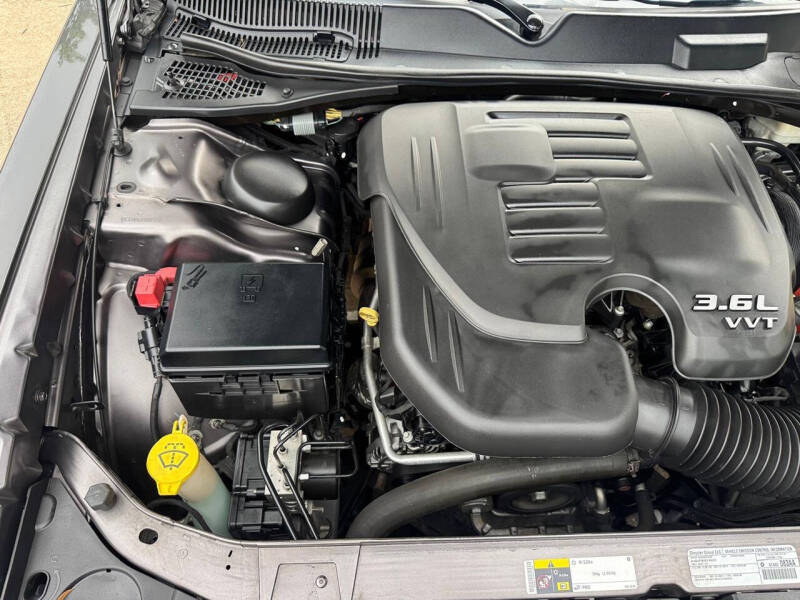2014 Dodge Challenger SXT Plus