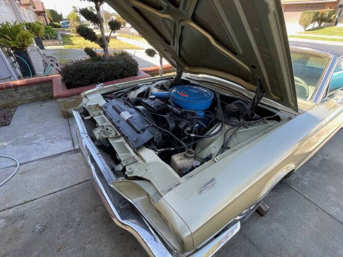 1966 Ford Thunderbird