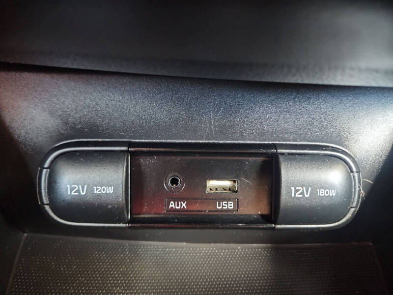 2019 Kia Soul +
