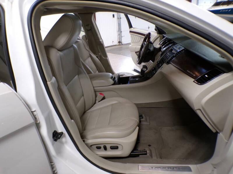 2010 Ford Taurus Limited