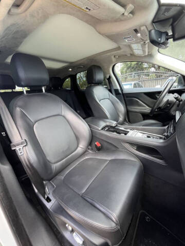 2019 Jaguar F-PACE 25t Premium