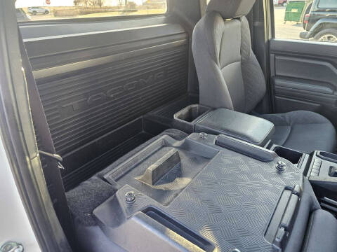 2024 Toyota Tacoma SR