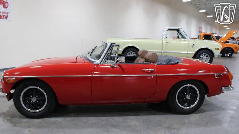 1972 MG B