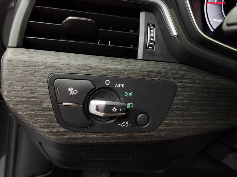 2022 Audi A4 quattro S line Prem Plus 45 TFSI