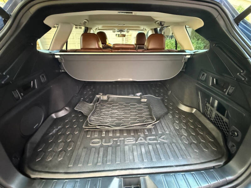 2022 Subaru Outback Touring