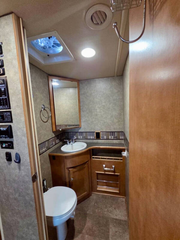 2015 Winnebago Sunstar 35B