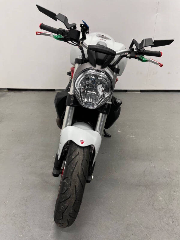 2015 Ducati Monster 821