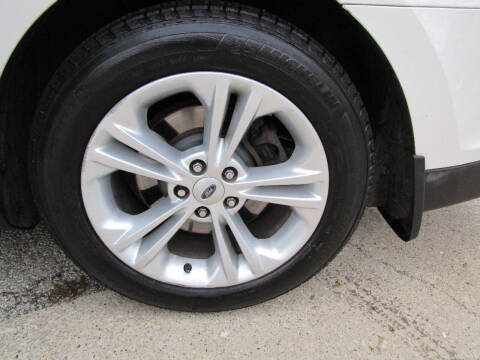 2016 Ford Taurus SEL