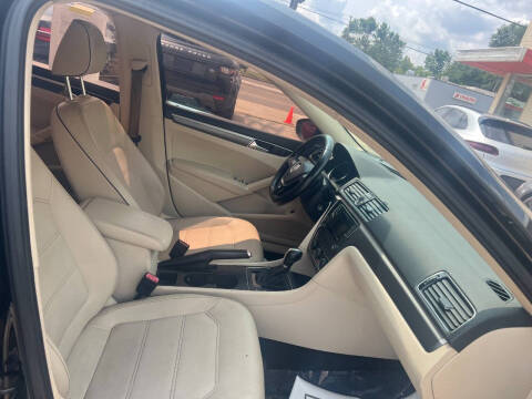 2016 Volkswagen Passat 1.8T R-Line