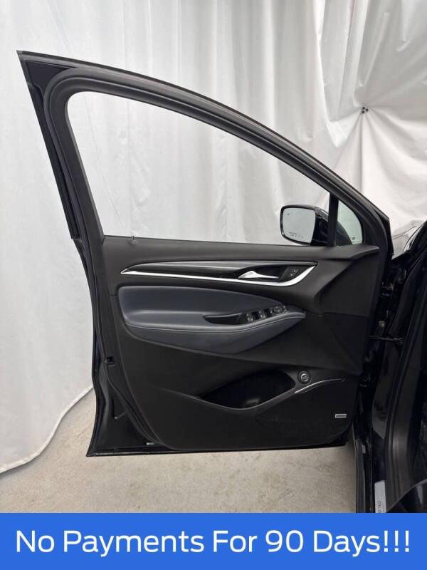 2022 Buick Enclave Essence
