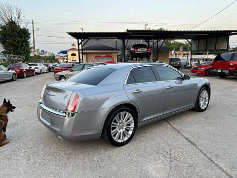 2011 Chrysler 300 C
