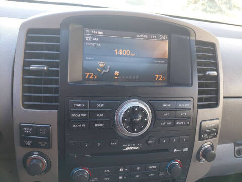 2012 Nissan Pathfinder LE