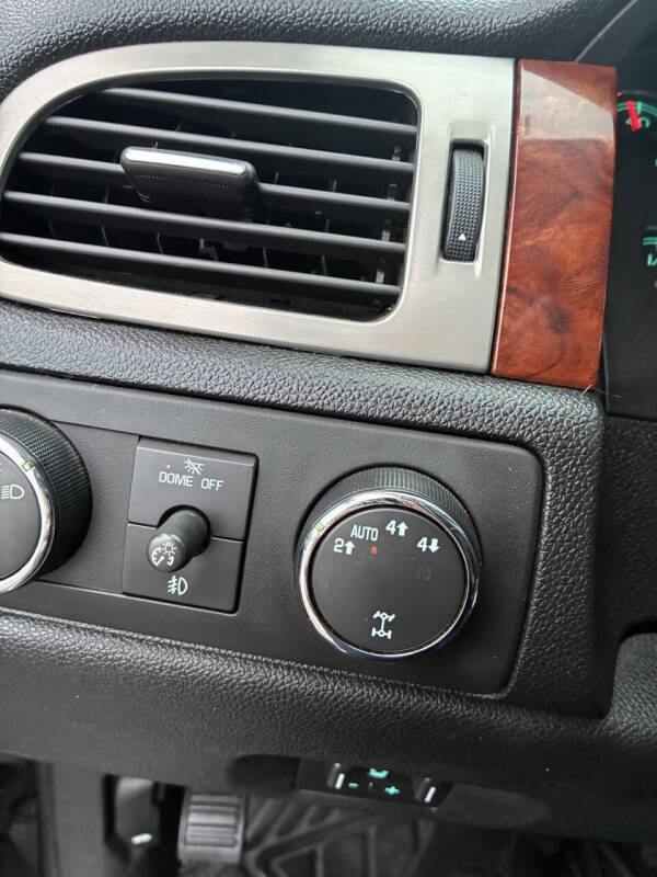 2009 Chevrolet Suburban LTZ