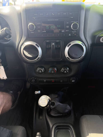 2012 Jeep Wrangler Sahara
