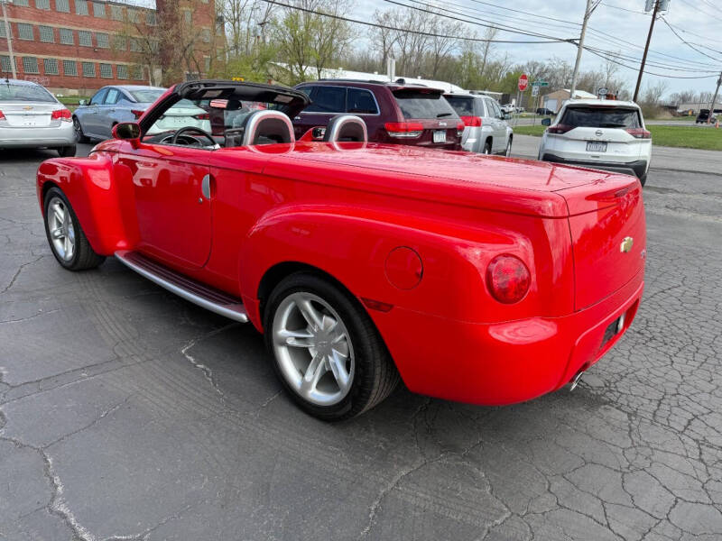 2004 Chevrolet SSR LS