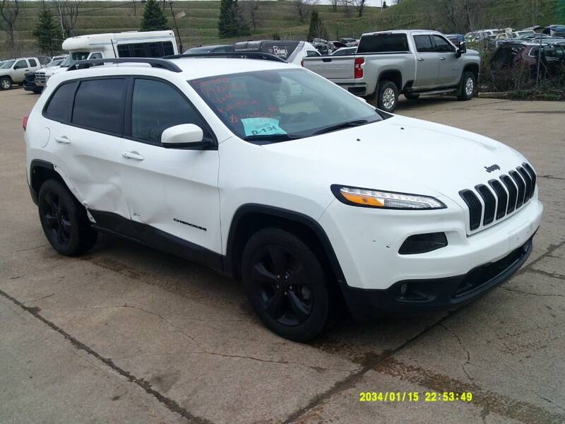 2018 Jeep Cherokee for sale at Barney's Used Cars in Sioux Falls SD