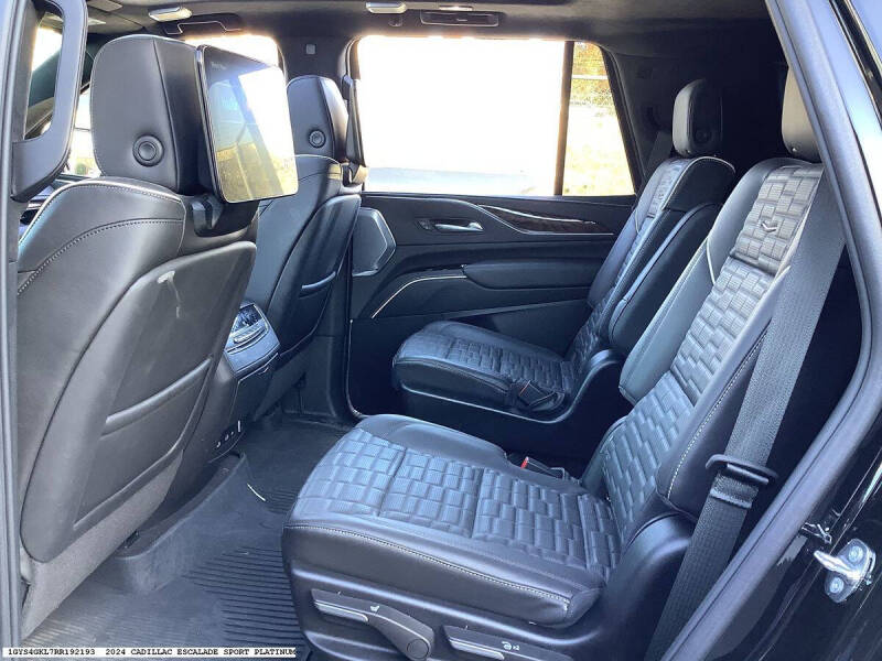 2024 Cadillac Escalade Sport Platinum