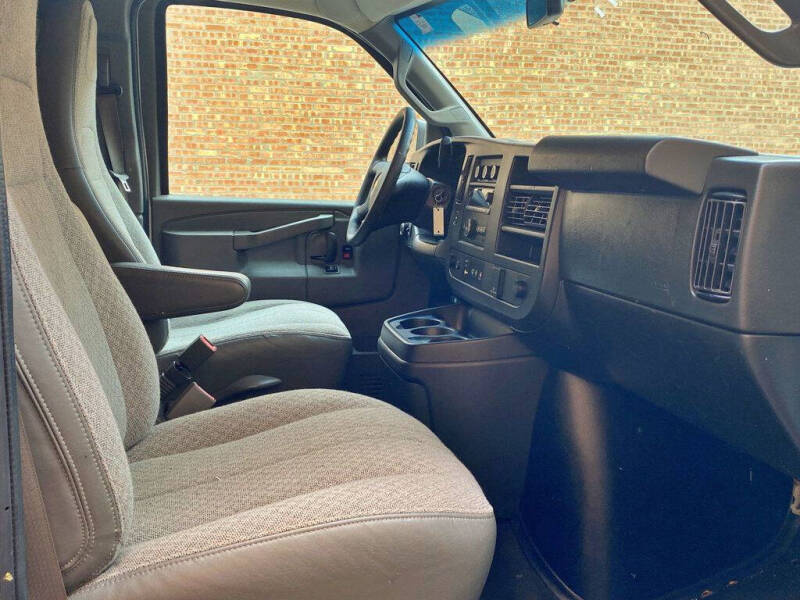 2019 Chevrolet Express 2500