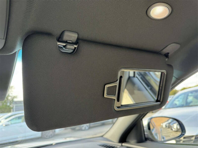 2026 Genesis G70 2.5T Standard