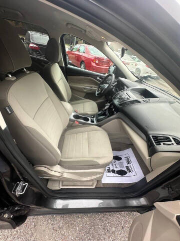 2015 Ford Escape SE
