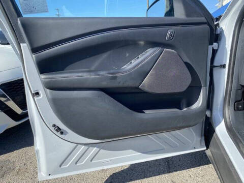 2023 Ford Mustang Mach-E Select