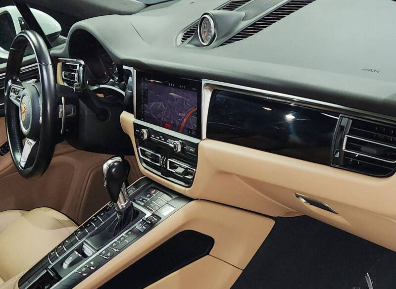 2020 Porsche Macan S