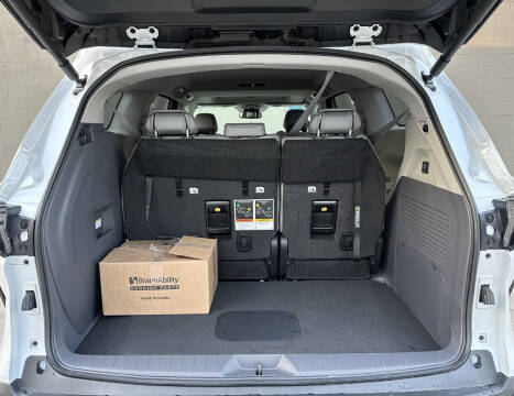 2024 Toyota Sienna XLE 8-Passenger