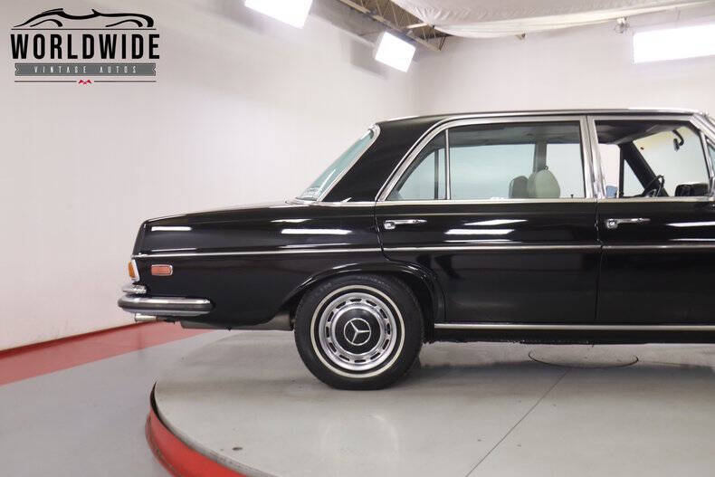 1972 Mercedes-Benz 300-Class
