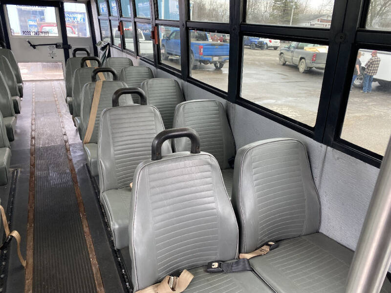 2008 Freightliner B2 Chassis