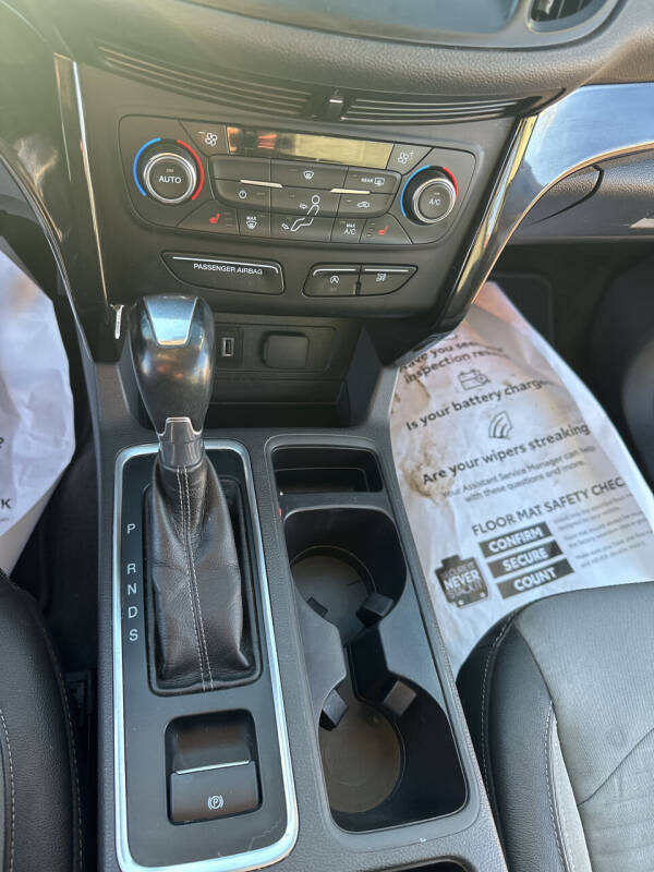 2017 Ford Escape SE