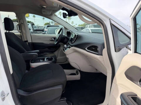 2021 Chrysler Pacifica Touring