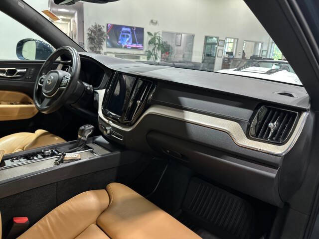 2018 Volvo XC60 T5 Inscription