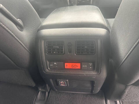 2018 Nissan Pathfinder S