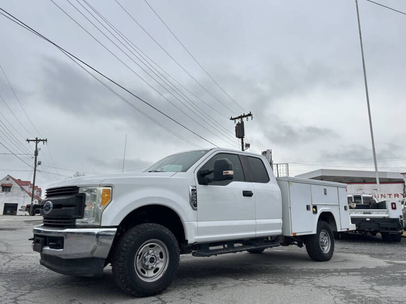 2017 Ford F-250 Super Duty XL's photo
