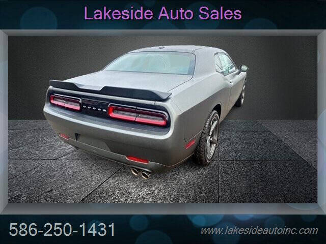 2015 Dodge Challenger SXT