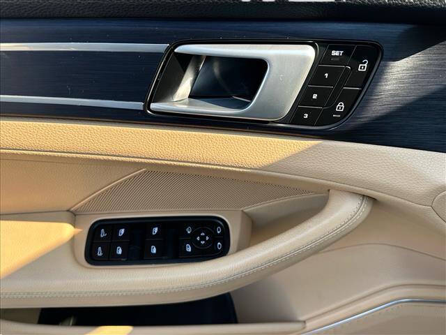 2022 Porsche Panamera