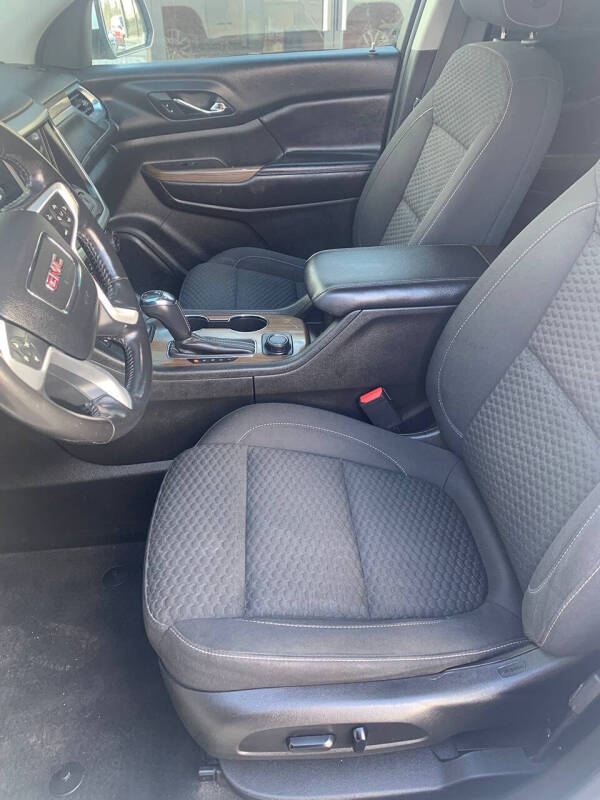 2018 GMC Acadia SLE-2