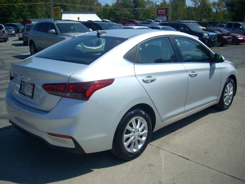 2022 Hyundai Accent SE