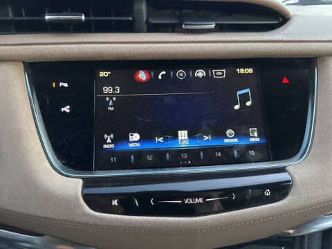 2017 Cadillac XT5 Platinum