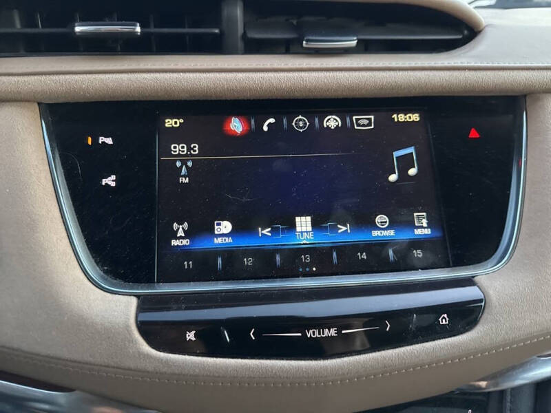 2017 Cadillac XT5 Platinum