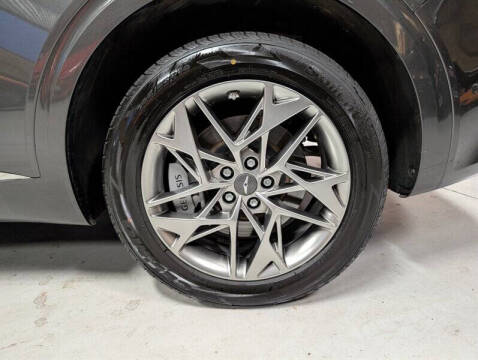 2025 Genesis GV70 2.5T Standard